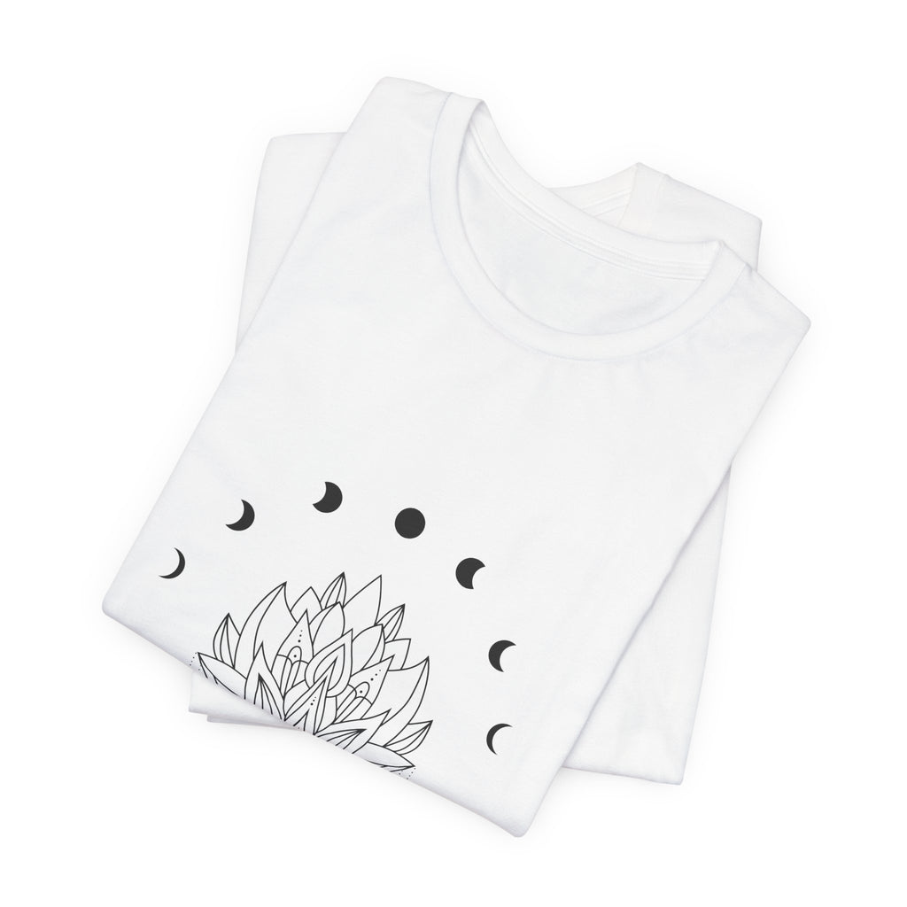 Mond & Lotus T-Shirt